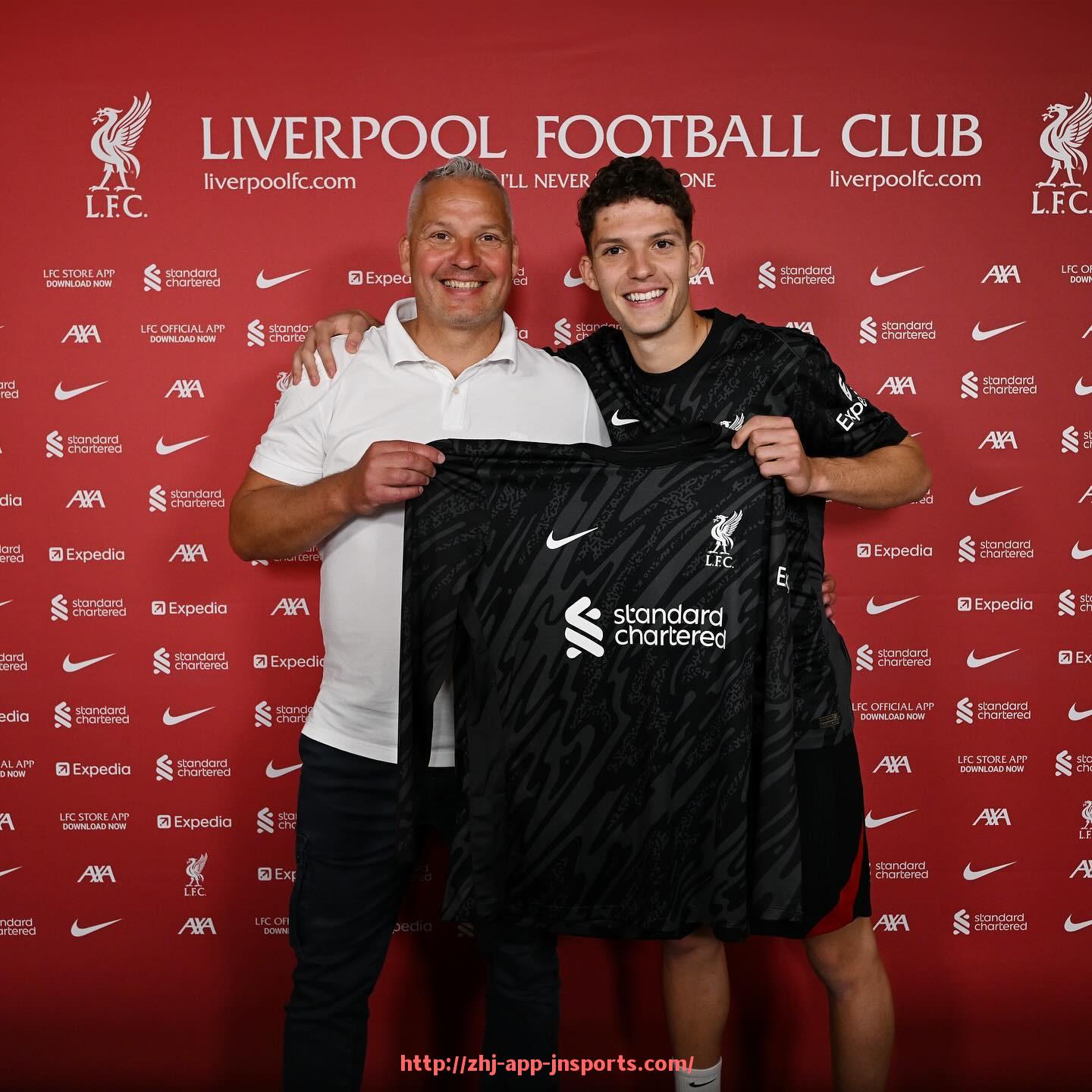 江南体育APP下载-火箭队现役大前锋球员详细介绍及实力分析